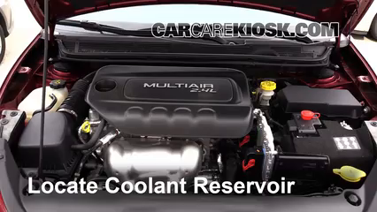 2015 Dodge Dart SXT 2.4L 4 Cyl. Refrigerante (anticongelante) Controlar nivel de líquido